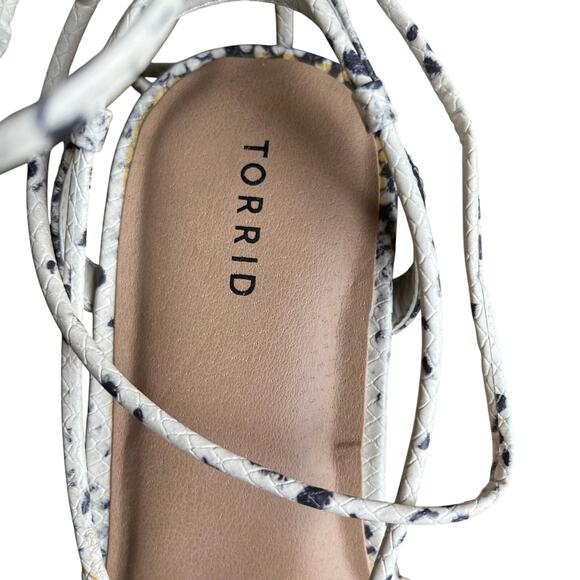 Torrid Ankle Wrap Sandals Wedge 8.5 Wide Neutral Tan Snake Print Strappy Jute - Picture 6 of 9